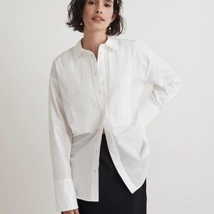 Madewell Poplin Oversized Tuxedo Shirt
Eyelet White
Size Medium